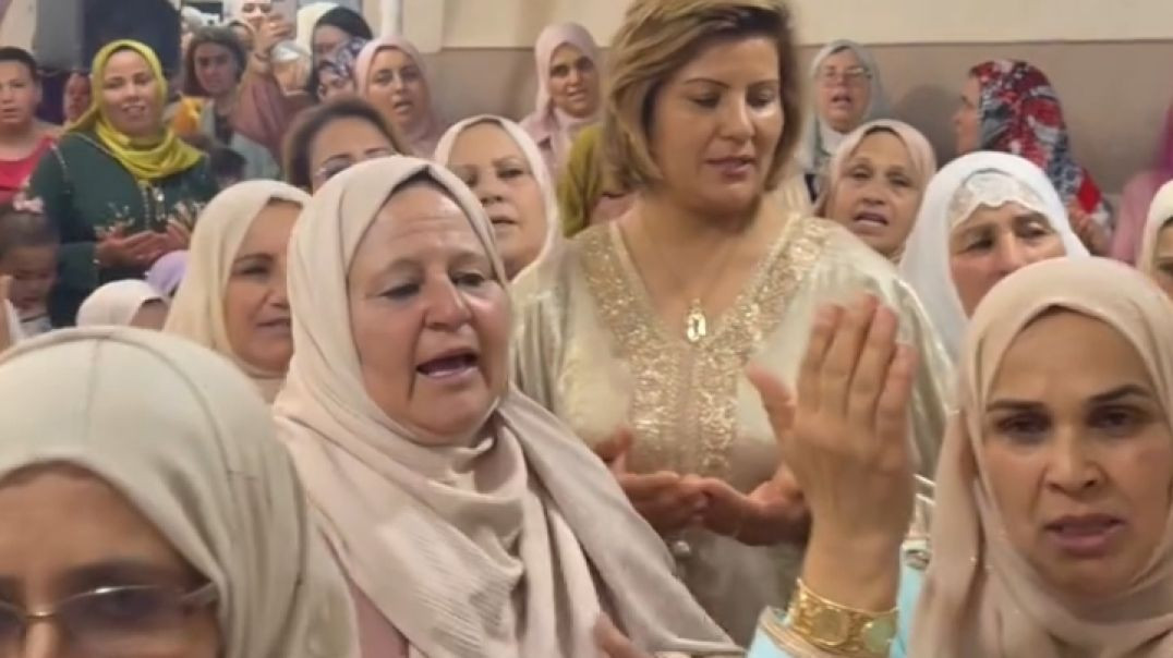 Saudi Arabian women perform Hajj.