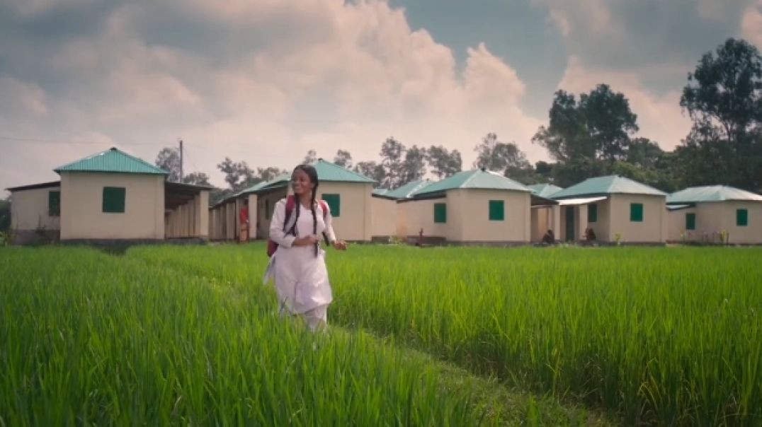 ⁣বাংলাদেশ প্রধামন্ত্রী শেখ হাসিনা গরীবদের জন‍্য ঘর উপহার।